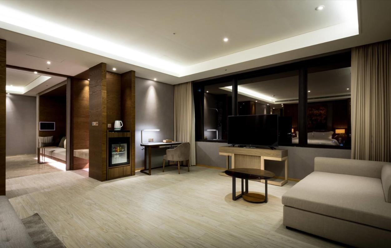 村却国际温泉酒店 罗东镇 客房 照片 A suite at the hotel
