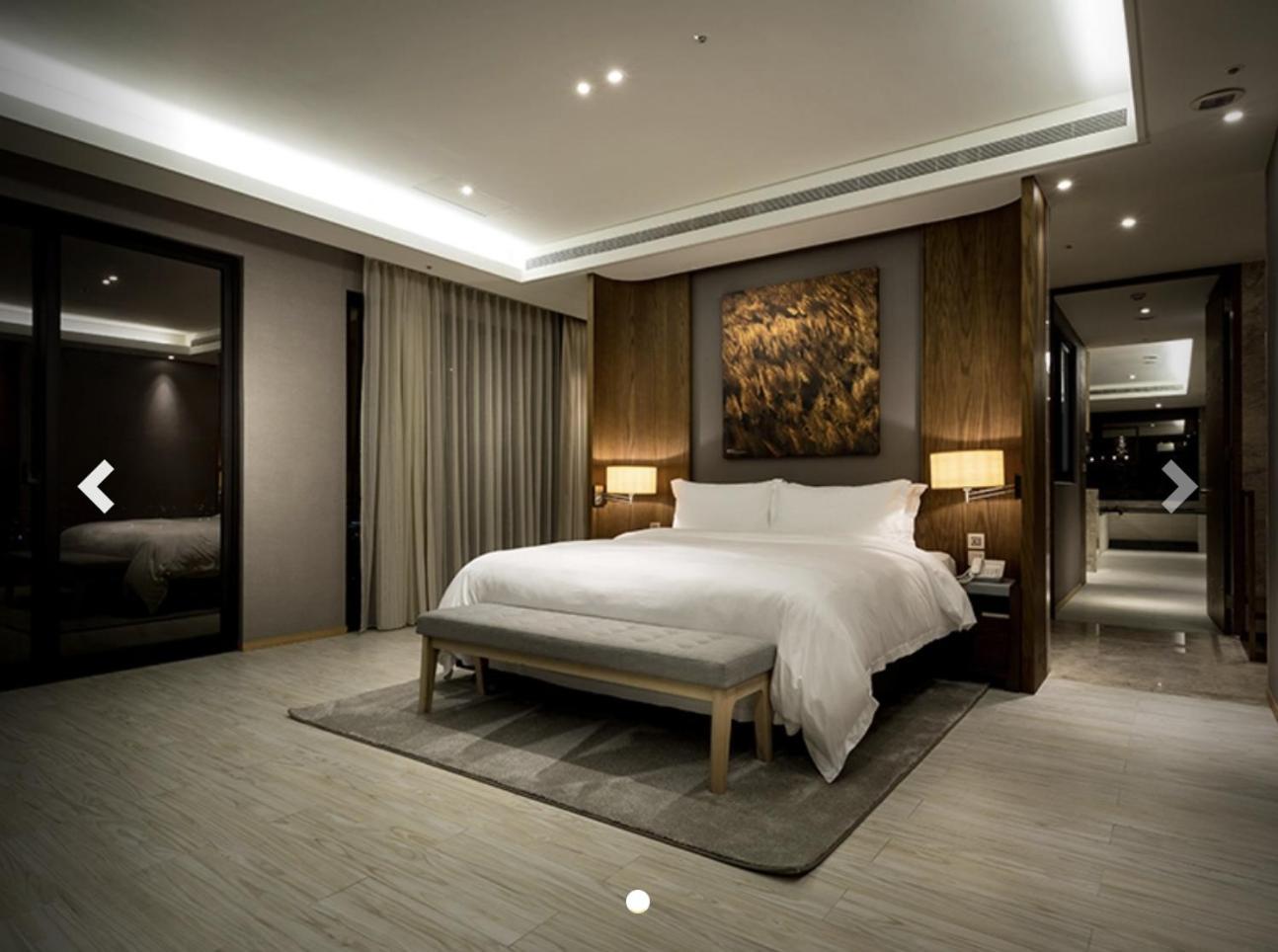 村却国际温泉酒店 罗东镇 客房 照片 A bedroom at the Ritz-Carlton, Maldives